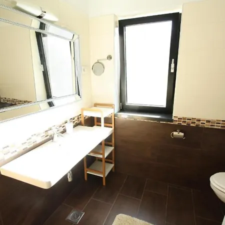 Villa Lukrecia -Stunning Sea View Retreat 别墅 Babina