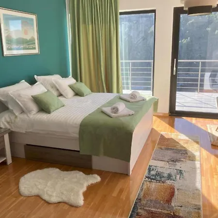 Villa Lukrecia -Stunning Sea View Retreat