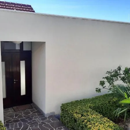 别墅 Villa Lukrecia -Stunning Sea View Retreat