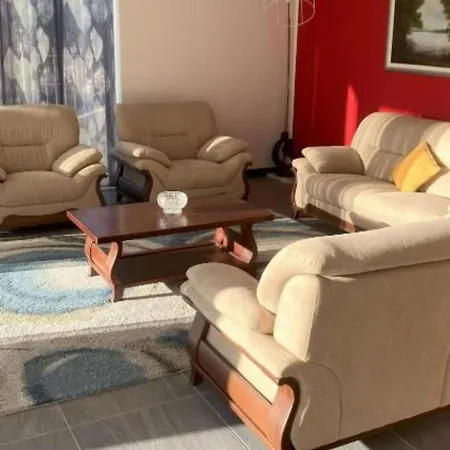 Beachfront Luxury With Private Pool And Stunning Sea Views Babina